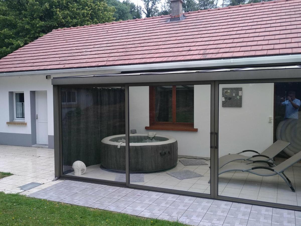 Gite De La Souche Avec Jacuzzi Doudeauville المظهر الخارجي الصورة
